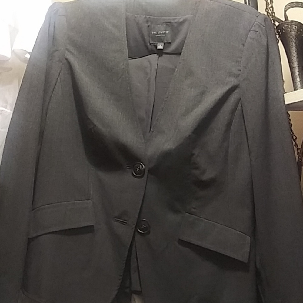 Blazer - Picture 2 of 4